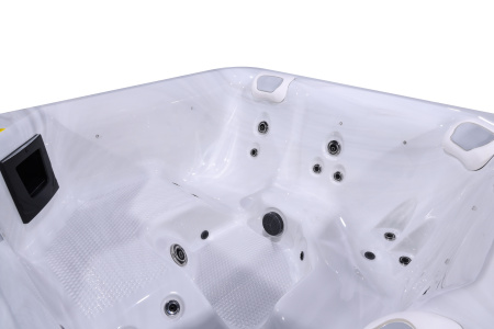 Гидромассажный спа бассейн NordicSpa Khel (Хель)